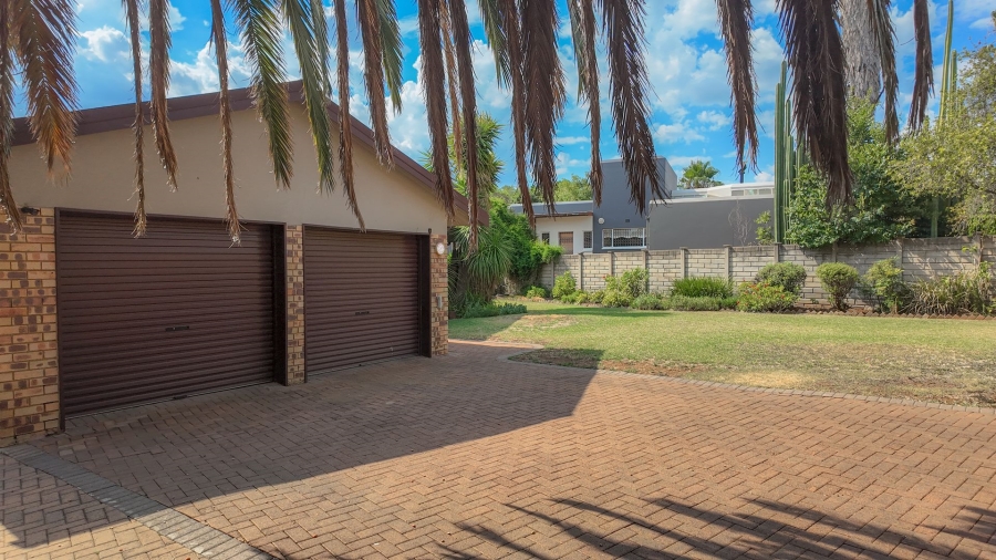 4 Bedroom Property for Sale in Heuwelsig Free State